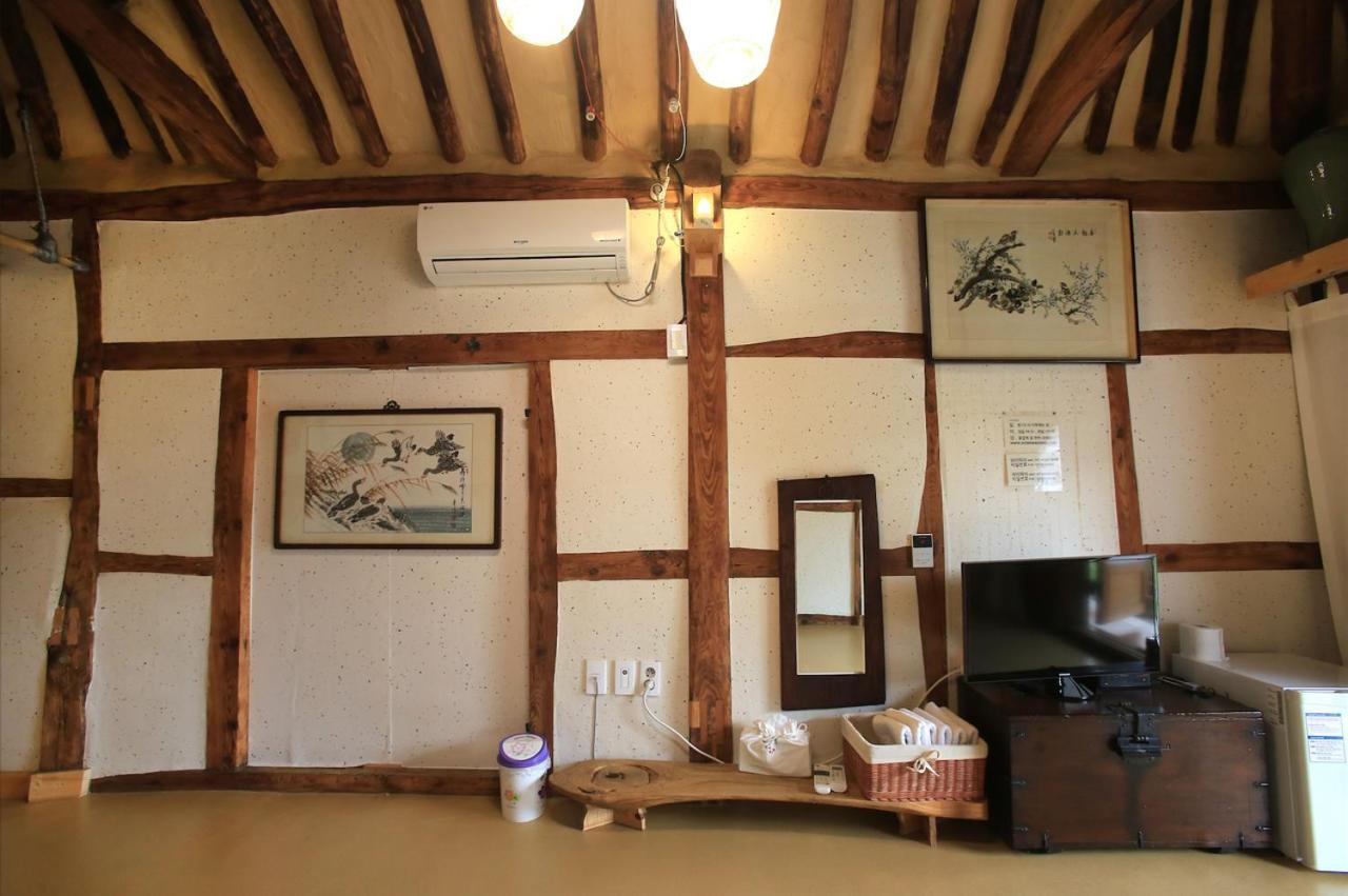 Hanok Madang Jeonju Ngoại thất bức ảnh