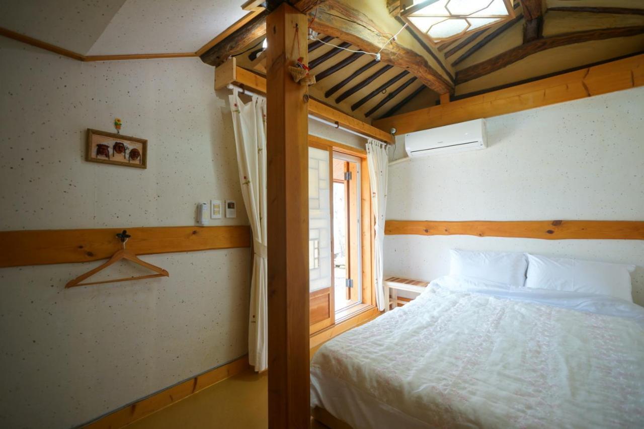 Hanok Madang Jeonju Ngoại thất bức ảnh