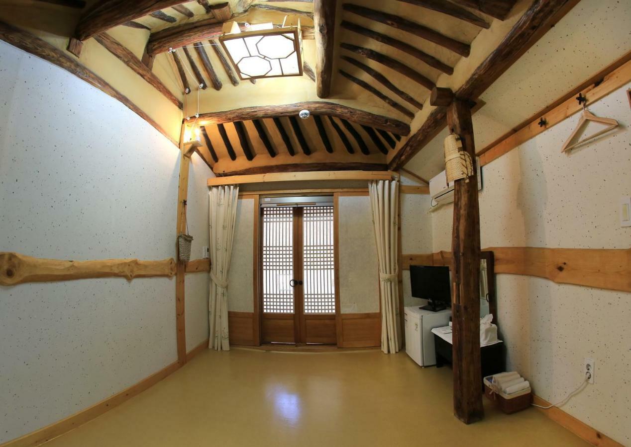 Hanok Madang Jeonju Ngoại thất bức ảnh