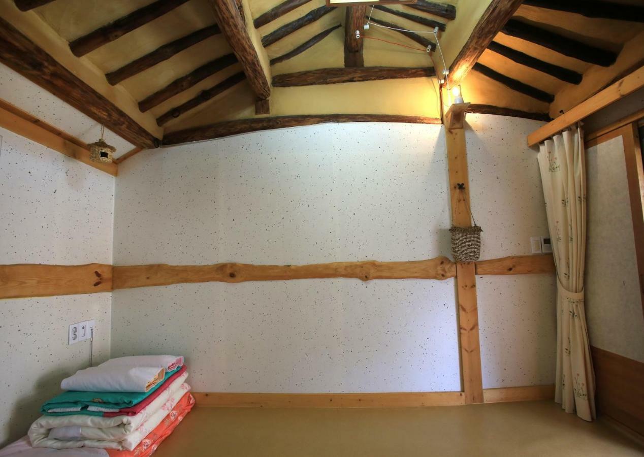 Hanok Madang Jeonju Ngoại thất bức ảnh